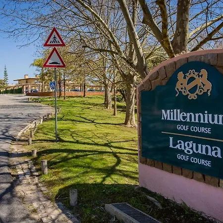 Monte Laguna Duplex - Greice Homes アパート *